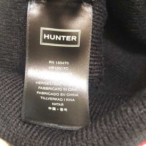 Hunter Branded Striped Cuffed Beanie Hat Color Black Multi One Size NWT - Picture 10 of 14
